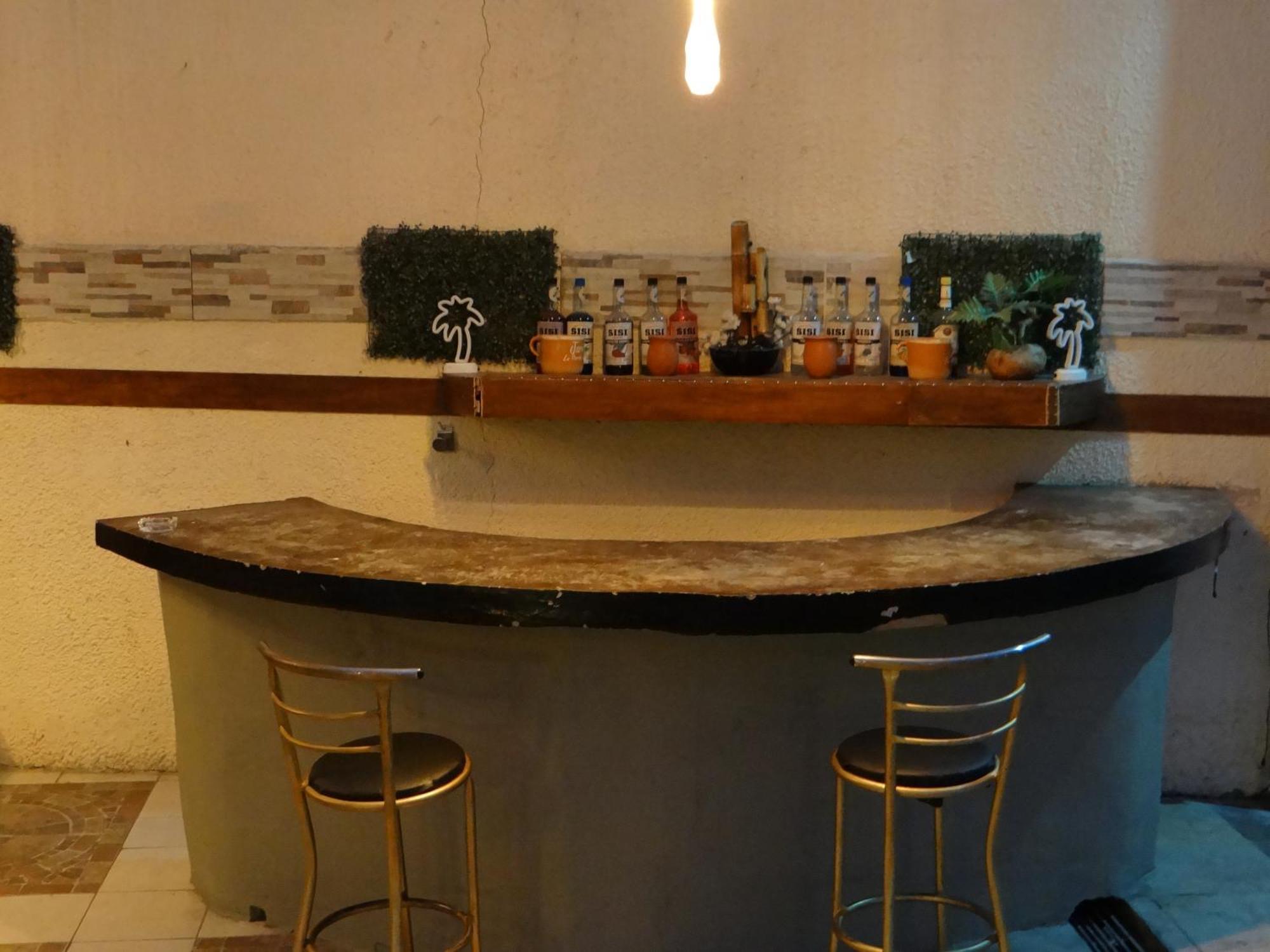 Hostal Vitta Guadalajara Buitenkant foto