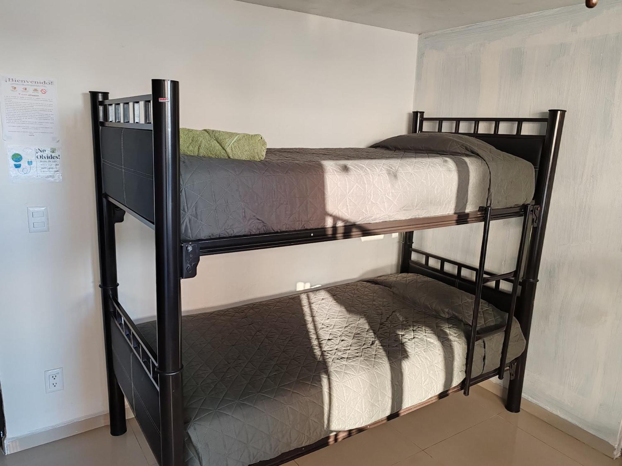 Hostal Vitta Guadalajara Buitenkant foto