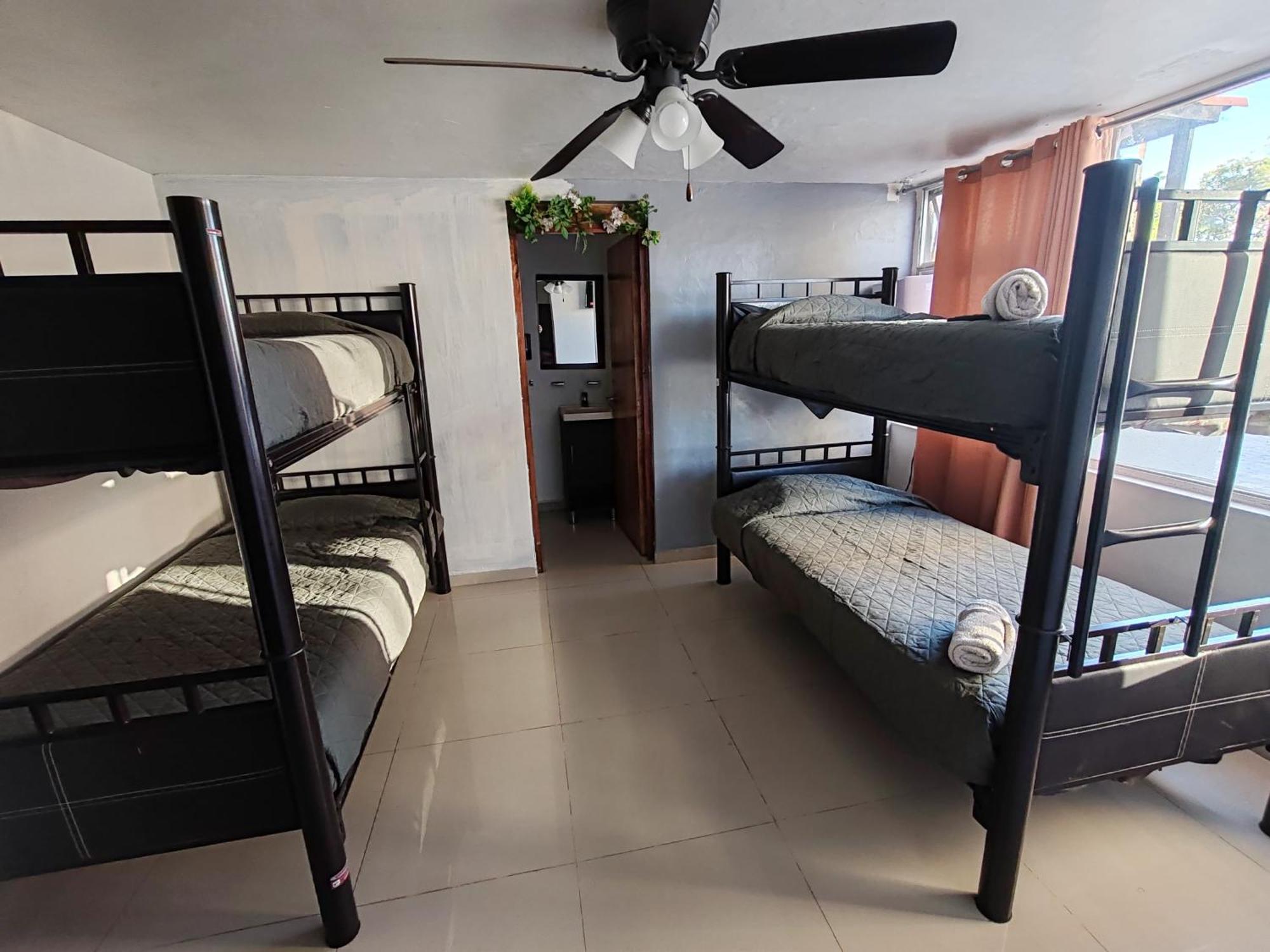 Hostal Vitta Guadalajara Buitenkant foto