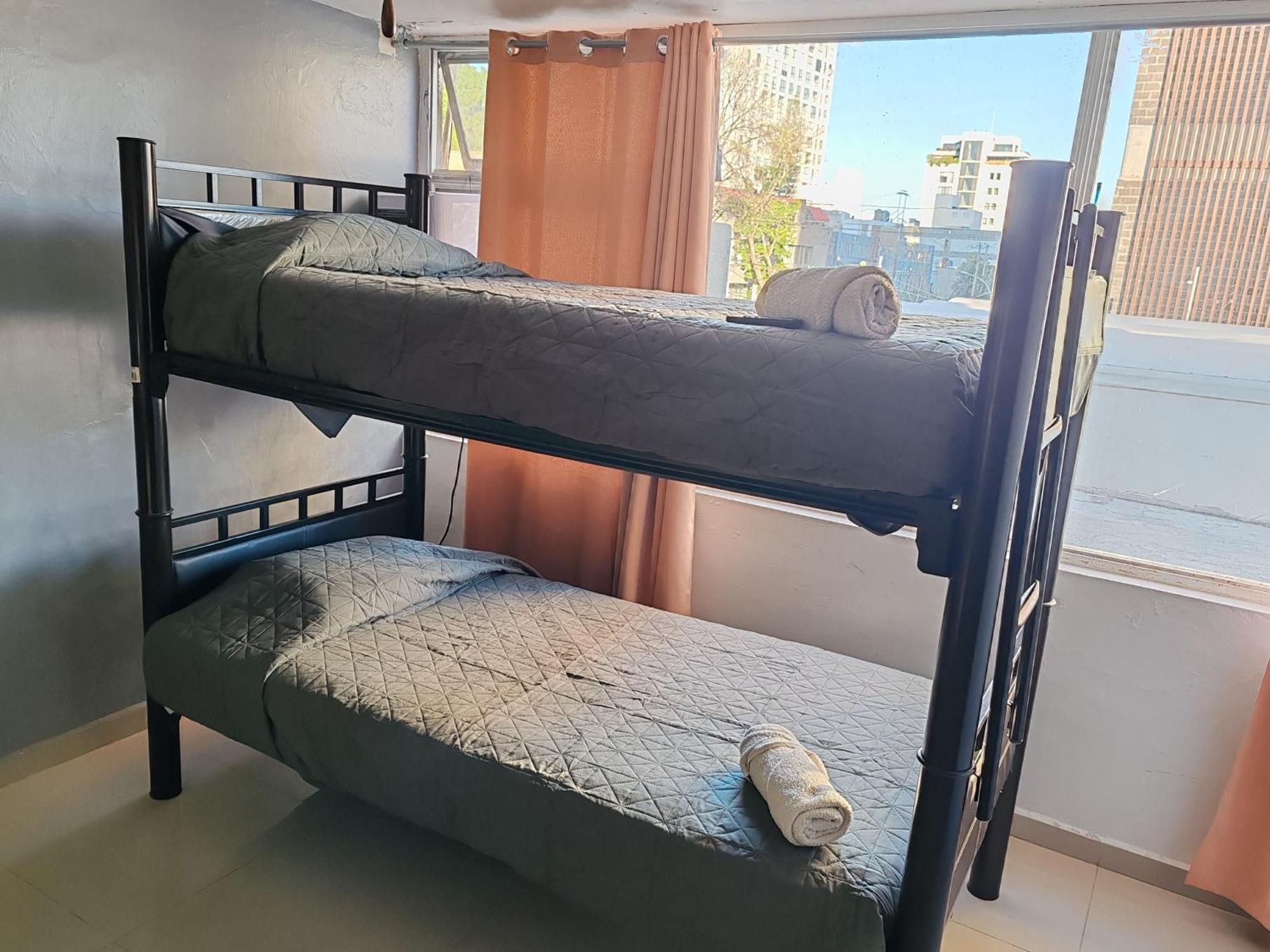 Hostal Vitta Guadalajara Buitenkant foto