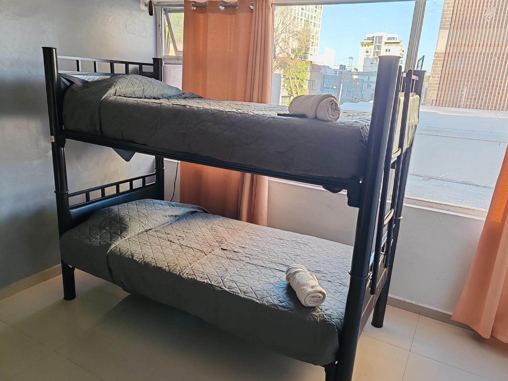 Hostal Vitta Guadalajara Buitenkant foto